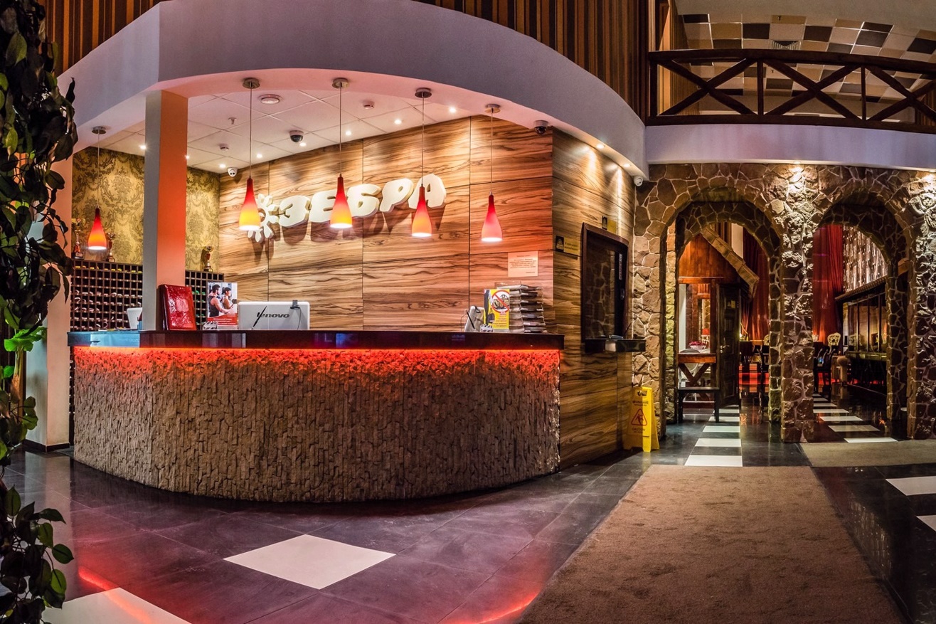 Фитнес-клуб у метро Бульвар Адмирала Ушакова: услуги, расписание, тренеры – «Зебра»