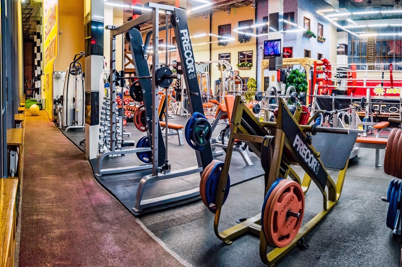 Фитнес-клуб у метро Бульвар Адмирала Ушакова: услуги, расписание, тренеры – «Зебра»