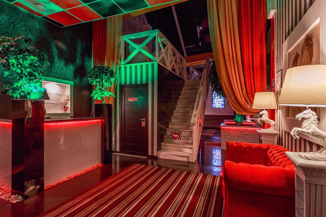 Фитнес-клуб у метро «Скобелевская»: услуги, расписание, тренеры  – «Зебра»