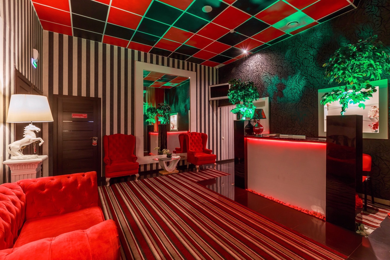 Фитнес-клуб у метро «Скобелевская»: услуги, расписание, тренеры  – «Зебра»