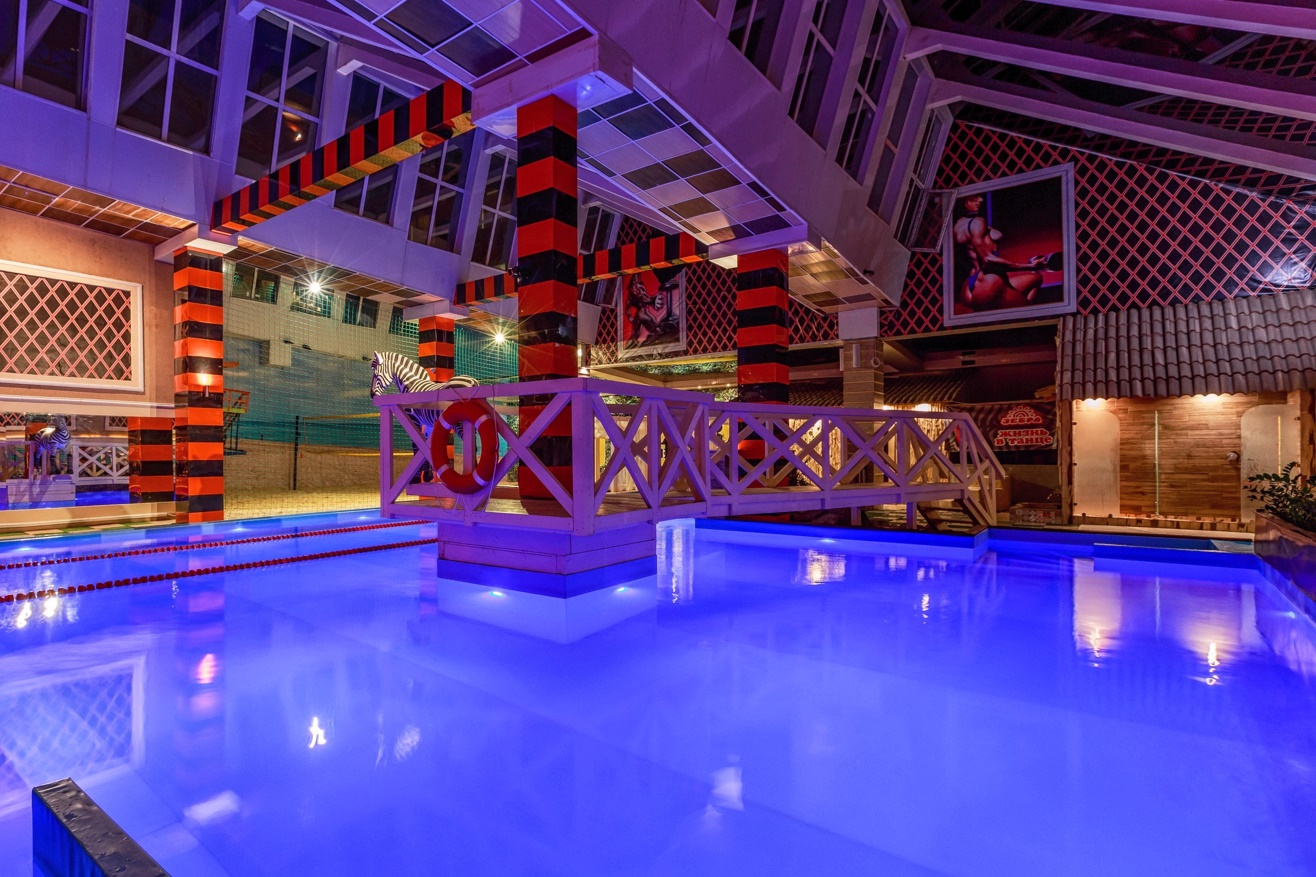 Фитнес-клуб у метро «Скобелевская»: услуги, расписание, тренеры  – «Зебра»