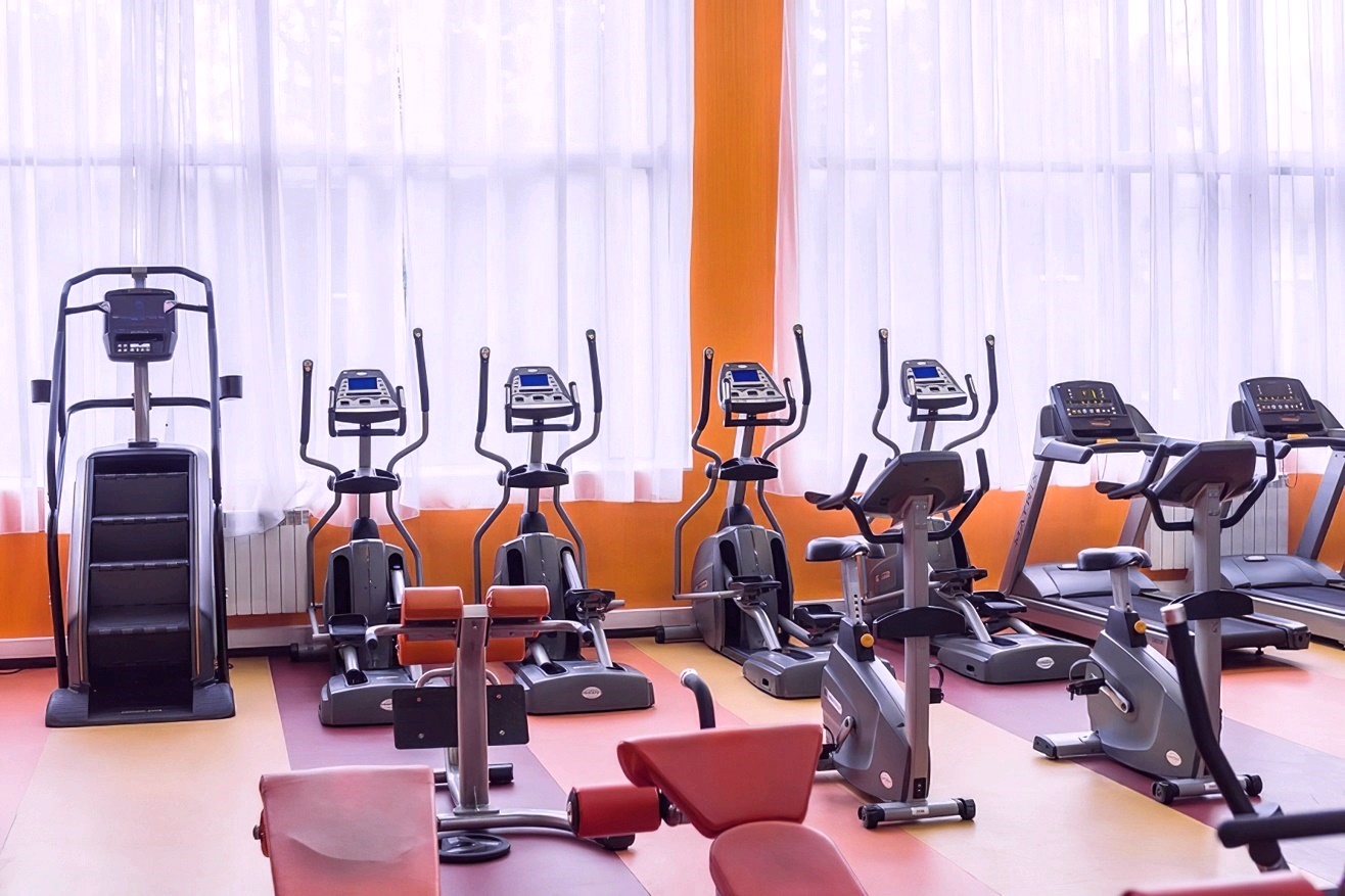 Фитнес-клуб у метро Петровско-разумовская/Лихоборы: услуги, расписание, тренеры – «Зебра»