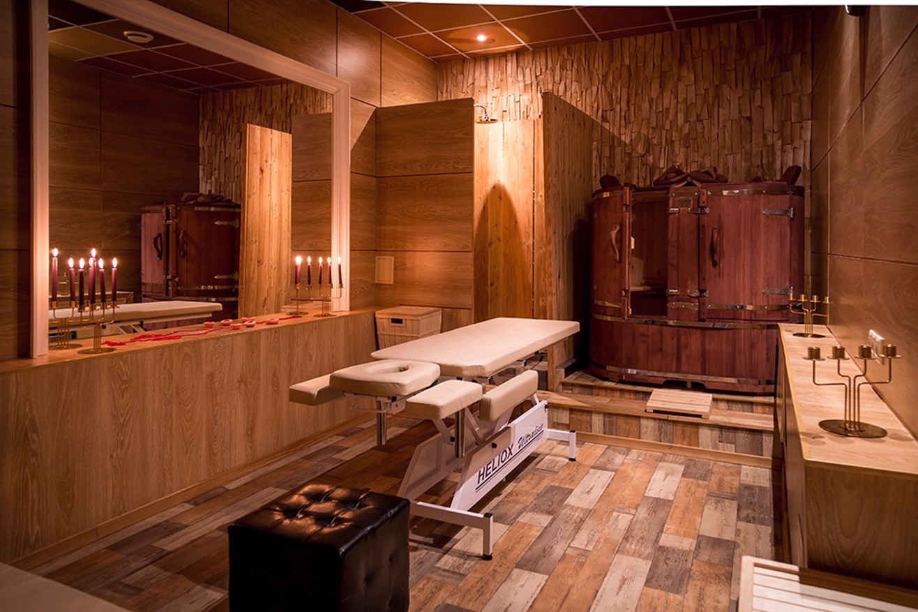 Фитнес-клуб у метро «Скобелевская»: услуги, расписание, тренеры  – «Зебра»