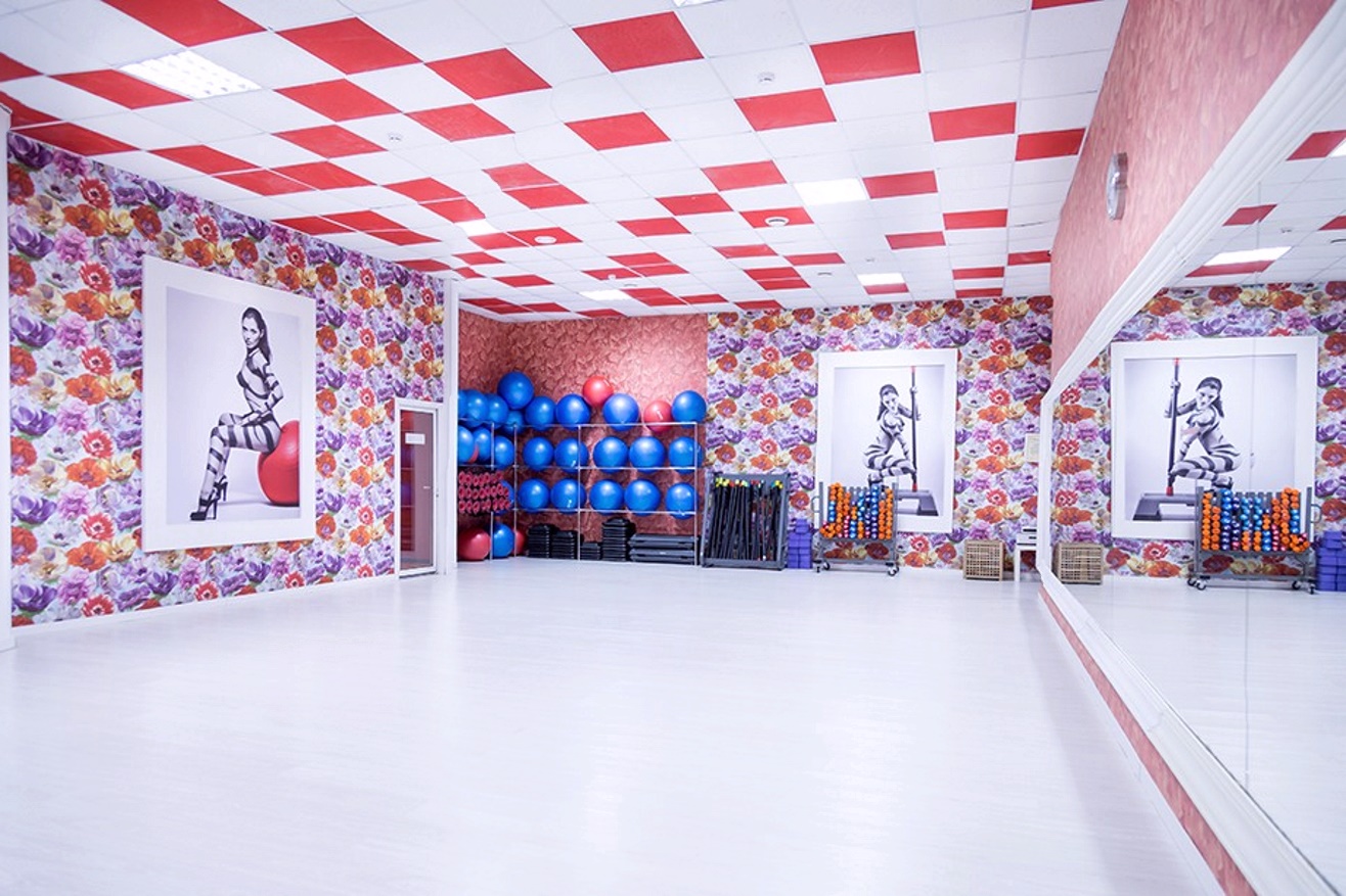 Фитнес-клуб у метро «Скобелевская»: услуги, расписание, тренеры  – «Зебра»