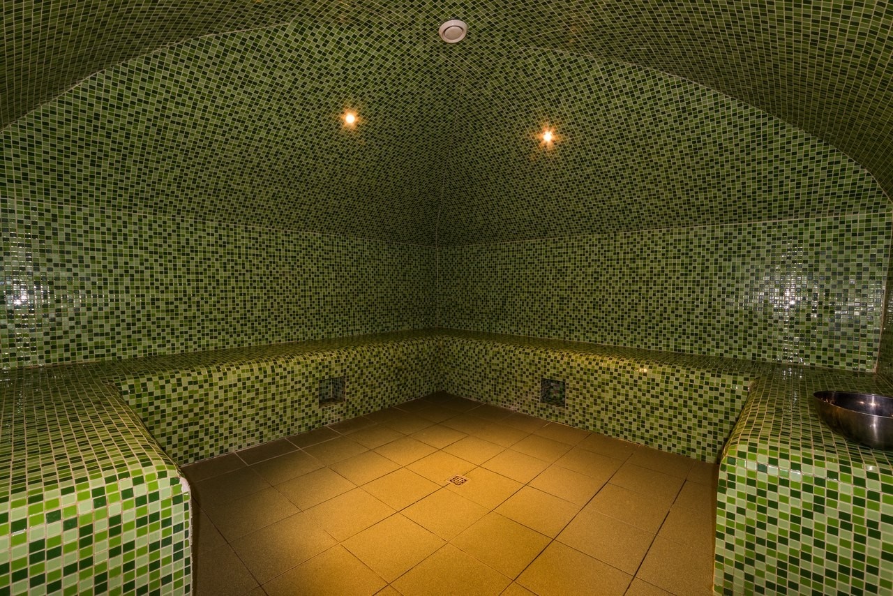 Фитнес-клуб у метро «ПАВЕЛЕЦКАЯ»: услуги, расписание, тренеры  – «Зебра»