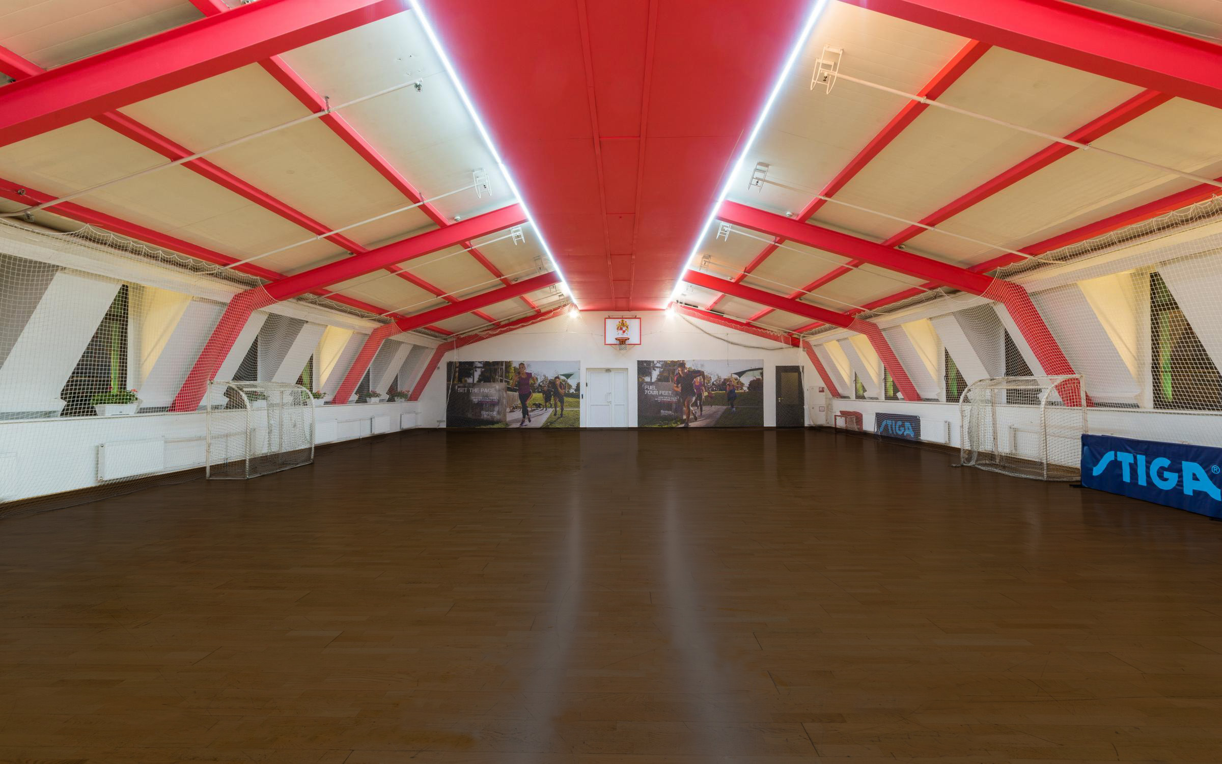 Фитнес-клуб у метро «ПАВЕЛЕЦКАЯ»: услуги, расписание, тренеры  – «Зебра»